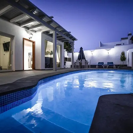 Whitney Villa