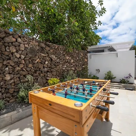 Whitney Villa